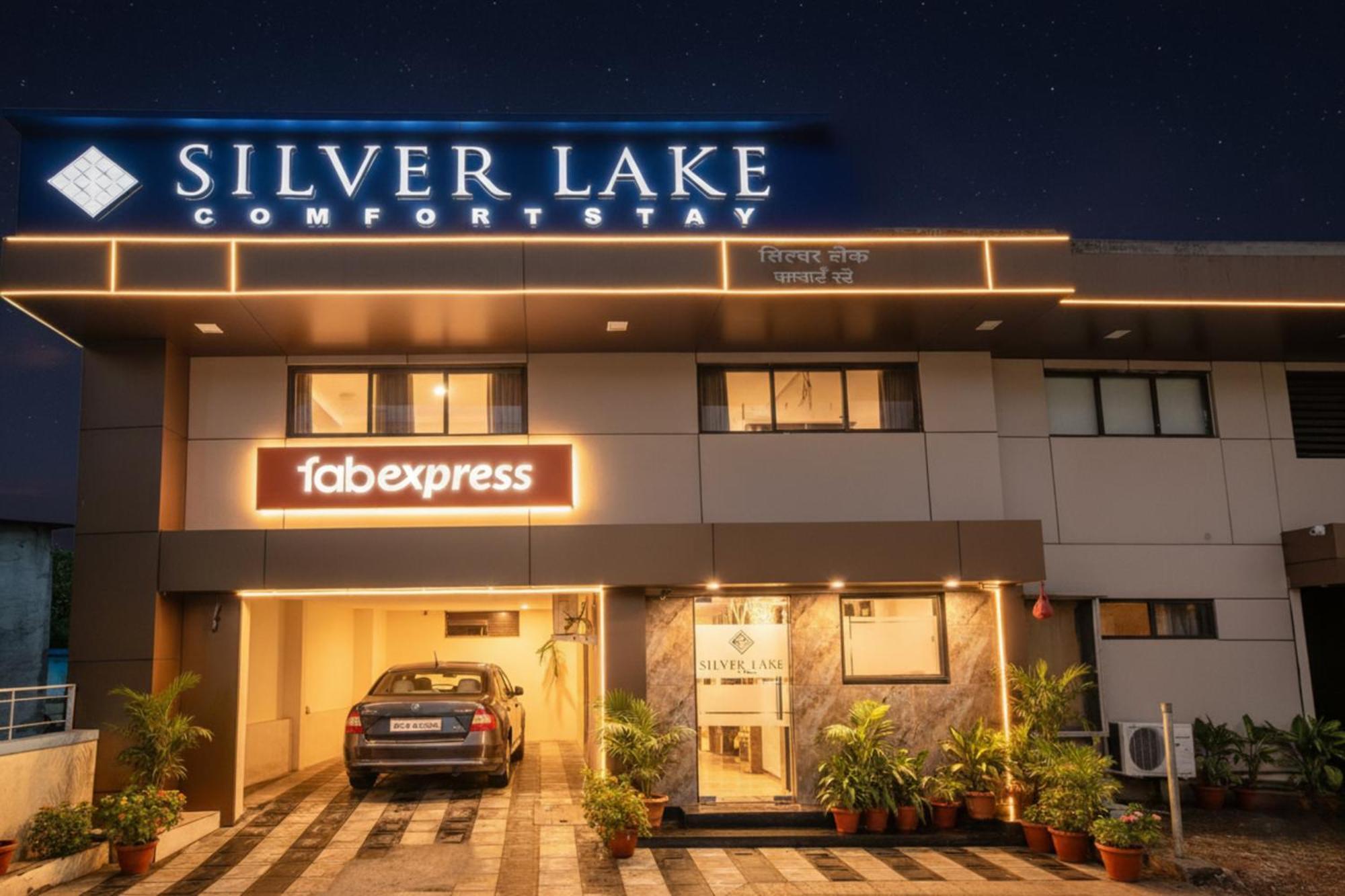 Fabhotel Silver Lake, Mumbai